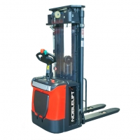 PS 12-20N全電動(dòng)常規(guī)型堆高車(chē)，諾力電動(dòng)堆高車(chē)
